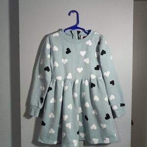 Dot Australia Heart Print Girl Sweater Dress Light Blue, Black, and White Size 6